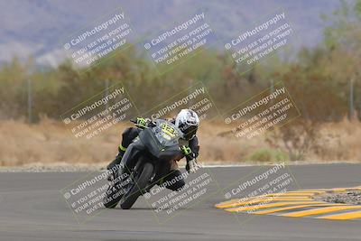 media/Sep-10-2022-SoCal Trackdays (Sat) [[a5bf35bb4a]]/Turn 6 (1140am)/